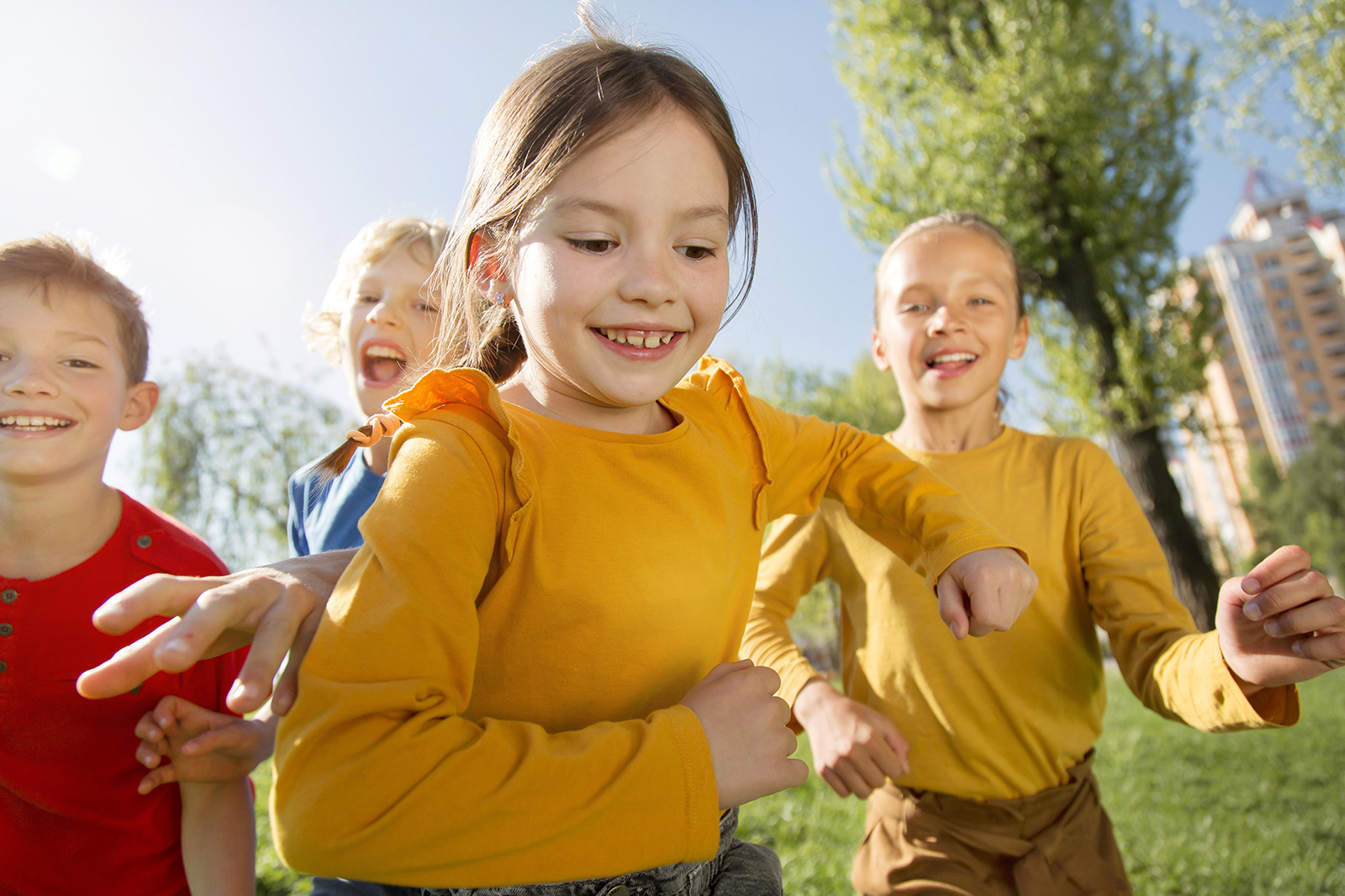 close-up-happy-kids-outdoors